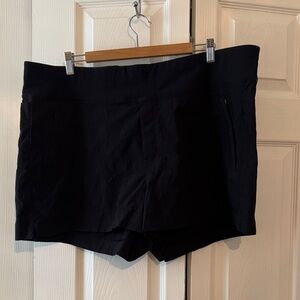 Athleta Black Trekkie North Women's Athletic Shorts with Side Pockets